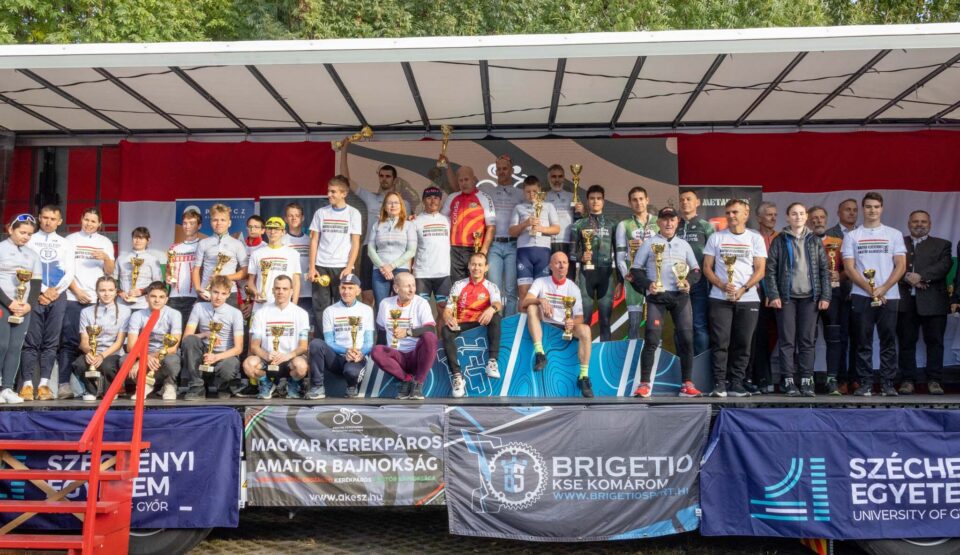 Október 12-én Komáromban ért véget az idei bajnokság!